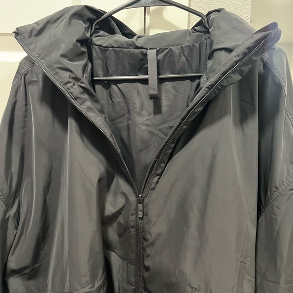 Lululemon Lightweight Cinch-Waist Jacket - Picture 2 of 5